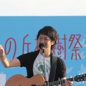 地元で大人気のシンガー中村マサトシさん