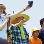 鈴木京香さんによる植樹祭開会式で樹種の掛け声 宮城県岩沼市千年希望の丘植樹祭2014