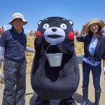 鈴木京香さんもボランティアに来てくれました 宮城県岩沼市千年希望の丘植樹祭2015