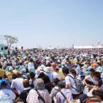 全国から4000人のボランティアが集まってくれました。 宮城県岩沼市千年希望の丘植樹祭2013